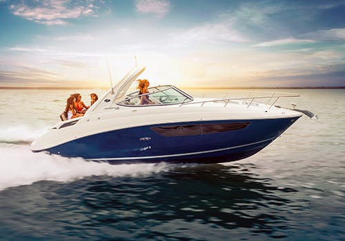 A pleasure cruise with friends