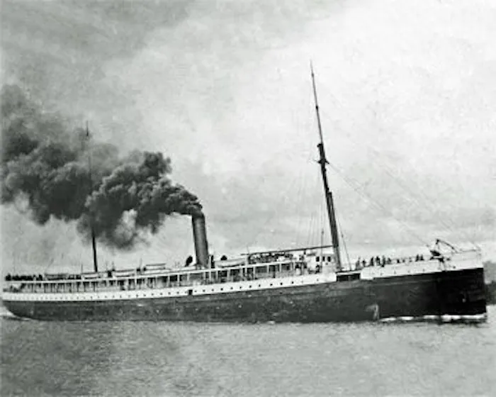 Image forEight Ghostly Ship Tales
