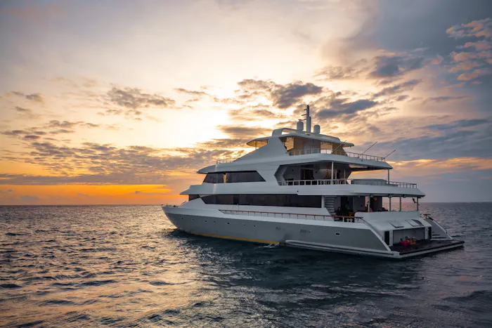 Image forA Comprehensive Guide to Yachts and Yachting